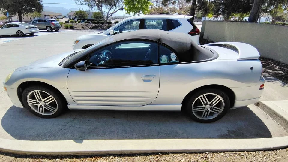 2003 Mitsubishi Eclipse 3rd Gen - Image 2 of 9