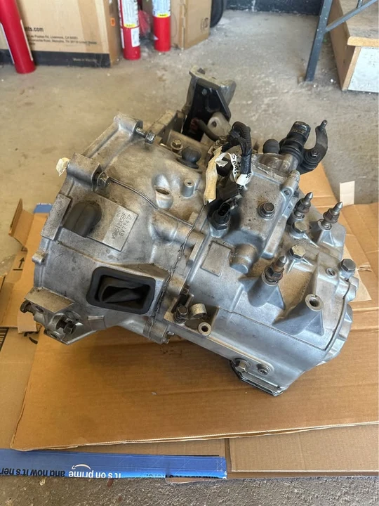 2003 Parts & Memorabilia Gearboxes - Image 3 of 5
