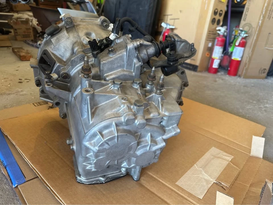 2003 Parts & Memorabilia Gearboxes - Image 4 of 5