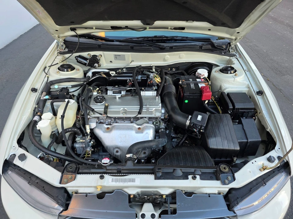2003 Mitsubishi Galant 8th Gen - Image 16 of 20