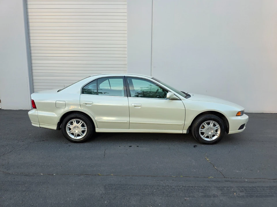 2003 Mitsubishi Galant 8th Gen - Image 2 of 20