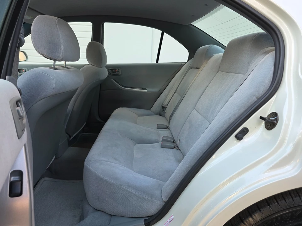 2003 Mitsubishi Galant 8th Gen - Image 11 of 20