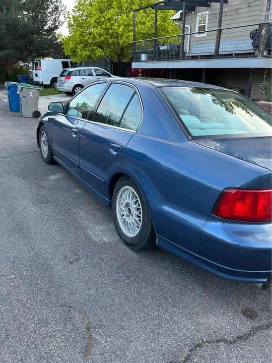 2003 Mitsubishi Galant 8th Gen - Image 3 of 8