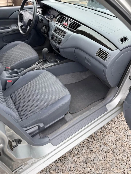 2003 Mitsubishi Lancer 8th Gen - Image 6 of 9