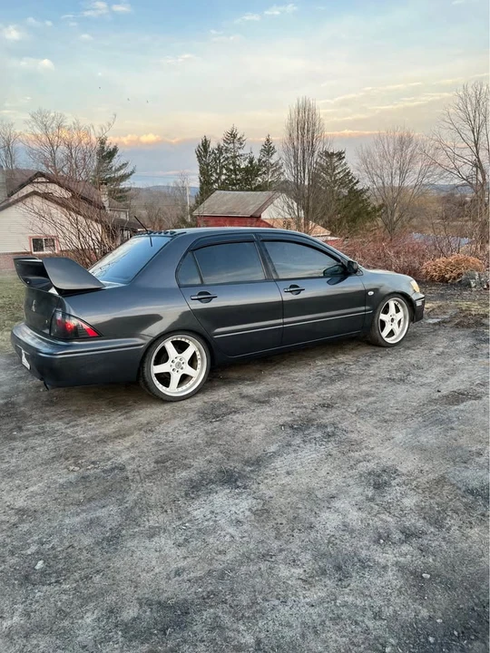 2003 Mitsubishi Lancer 8th Gen - Image 2 of 3