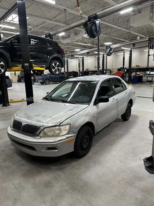2003 Mitsubishi Lancer 8th Gen - Image 2 of 6