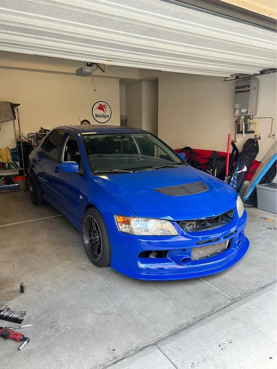 2003 Mitsubishi Lancer - Image 2 of 2