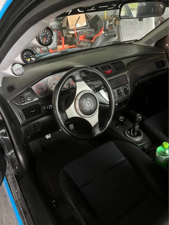 2003 Mitsubishi Lancer - Image 16 of 20