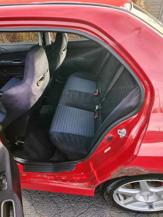 2003 Mitsubishi Lancer - Image 9 of 12