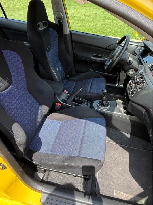 2003 Mitsubishi Lancer - Image 12 of 17