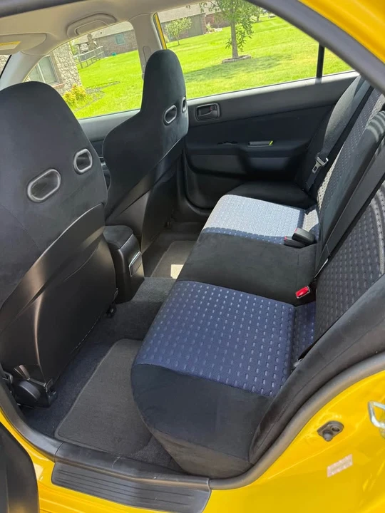 2003 Mitsubishi Lancer - Image 14 of 17