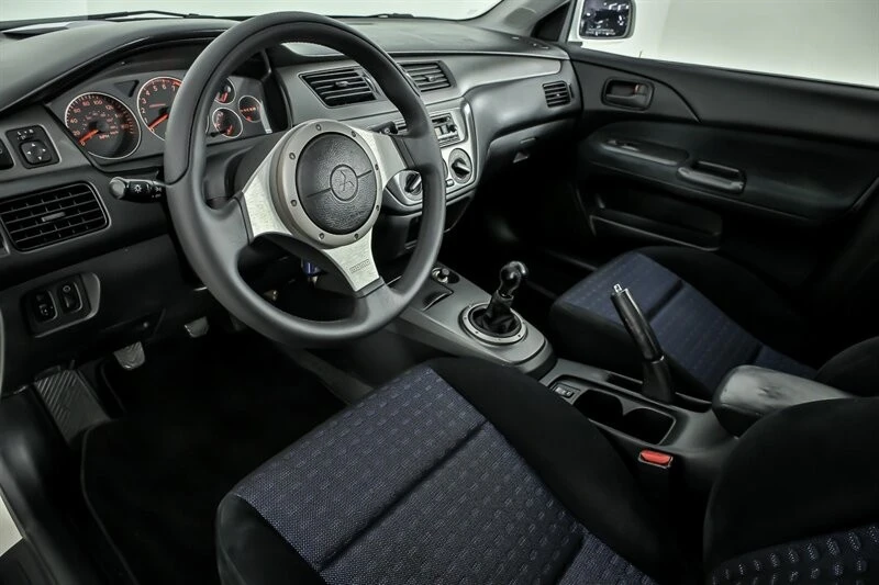 2003 Mitsubishi Lancer - Image 19 of 21
