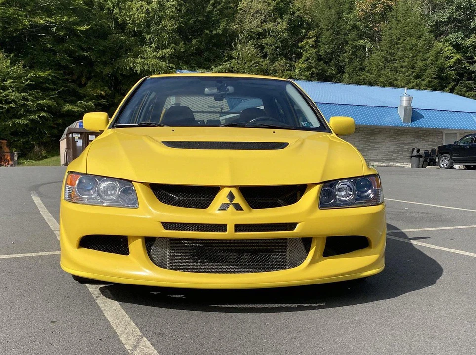 2003 Mitsubishi Lancer Evolution VIII 7th Gen - Image 2 of 5