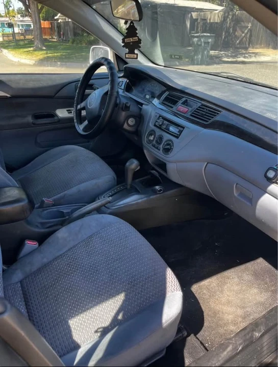 2003 Mitsubishi Lancer 8th Gen - Image 3 of 8