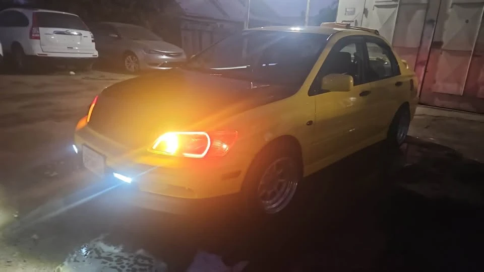 2003 Mitsubishi Lancer 8th Gen - Image 9 of 10