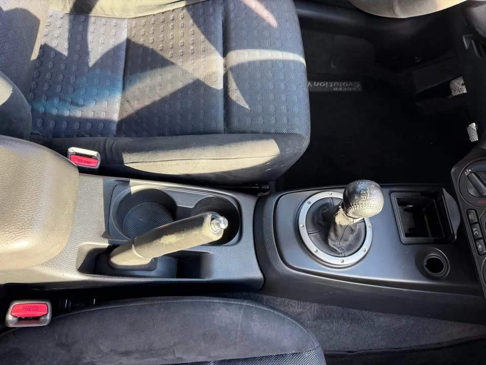 2003 Mitsubishi Lancer 8th Gen - Image 8 of 10
