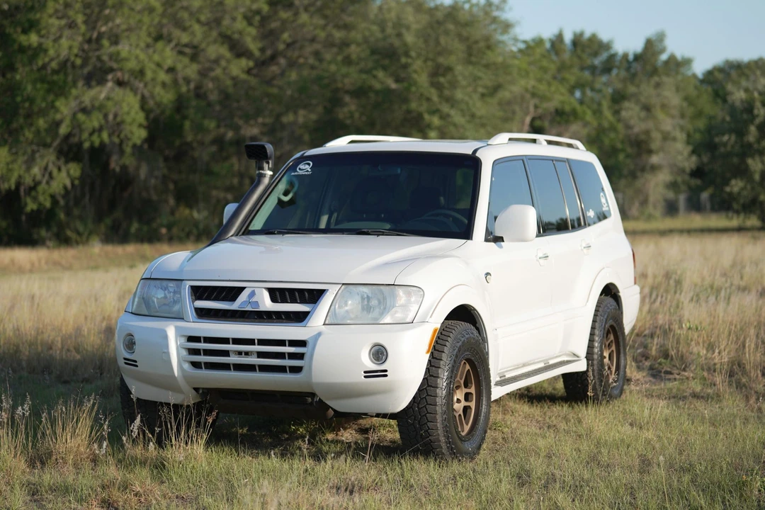 2003 Mitsubishi Pajero/Montero 3rd Gen - Image 2 of 31