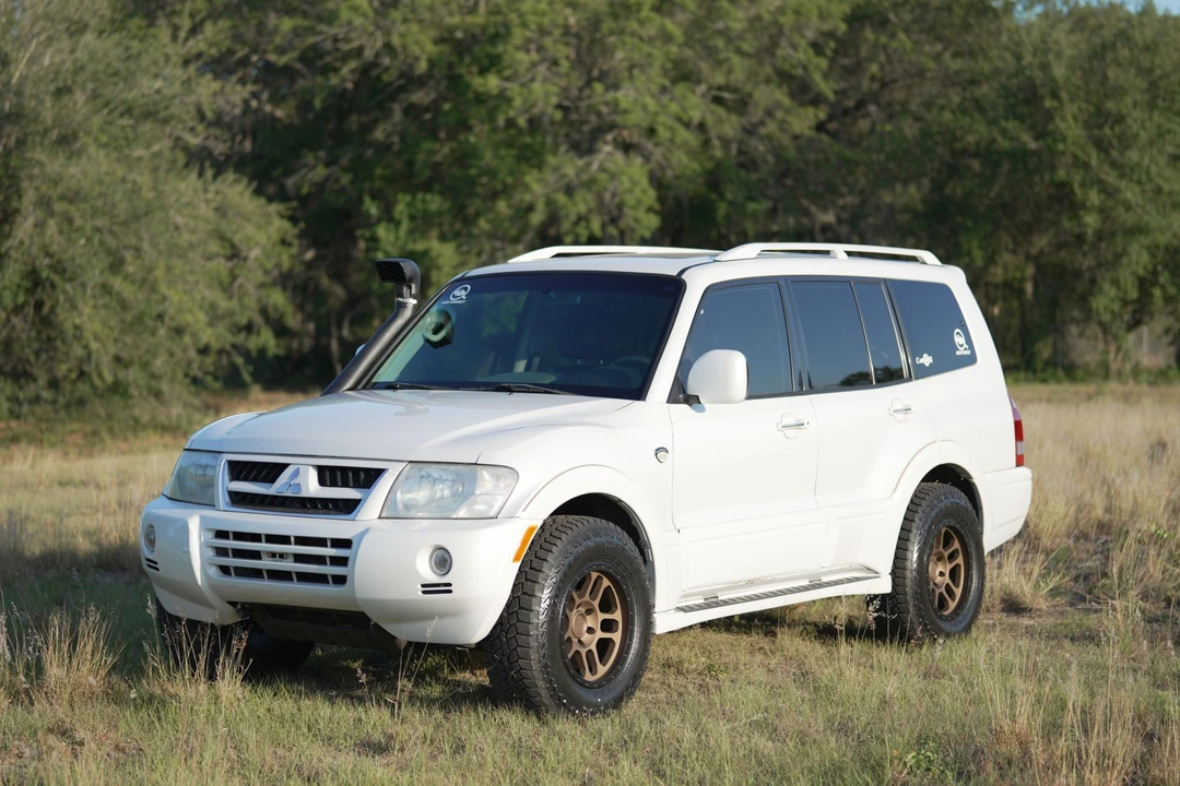 2003 Mitsubishi Pajero/Montero 3rd Gen - Image 3 of 31