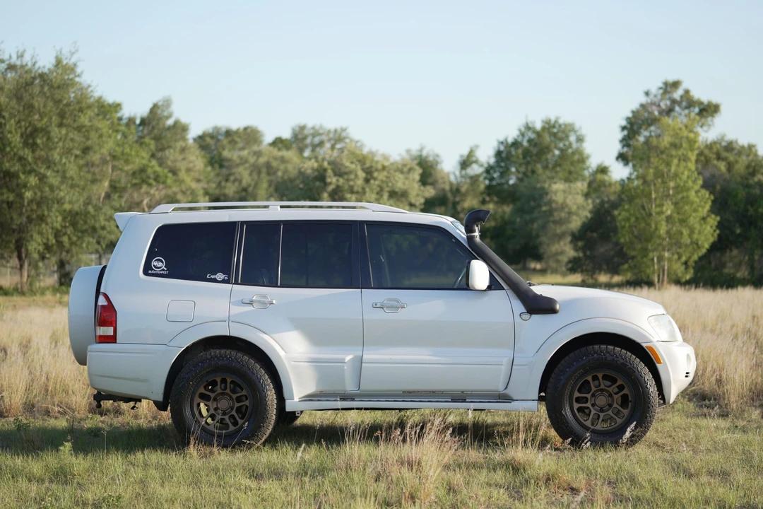 2003 Mitsubishi Pajero/Montero 3rd Gen - Image 14 of 31