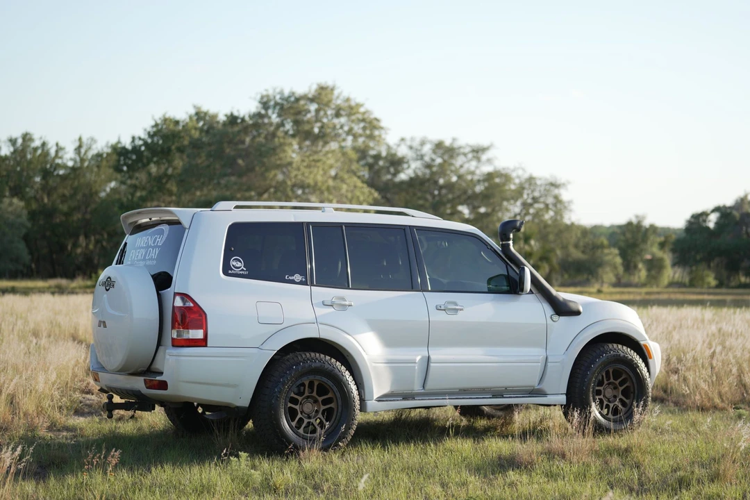2003 Mitsubishi Pajero/Montero 3rd Gen - Image 13 of 31