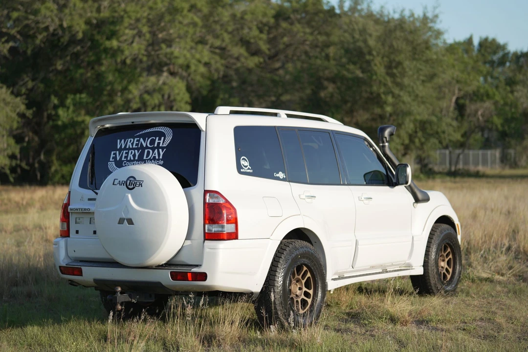 2003 Mitsubishi Pajero/Montero 3rd Gen - Image 12 of 31