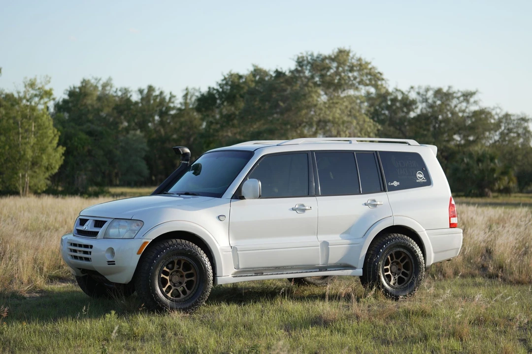 2003 Mitsubishi Pajero/Montero 3rd Gen - Image 4 of 31