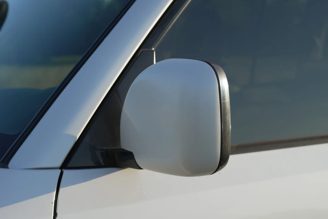 2003 Mitsubishi Pajero/Montero 3rd Gen - Image 30 of 31