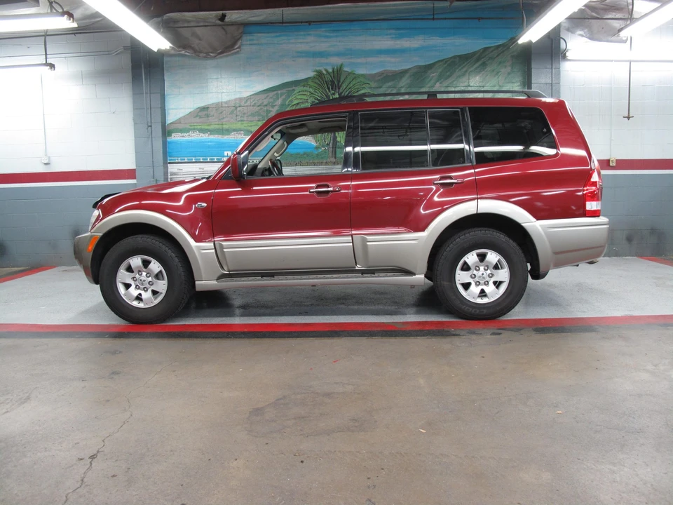 2003 Mitsubishi Pajero/Montero 3rd Gen - Image 8 of 31