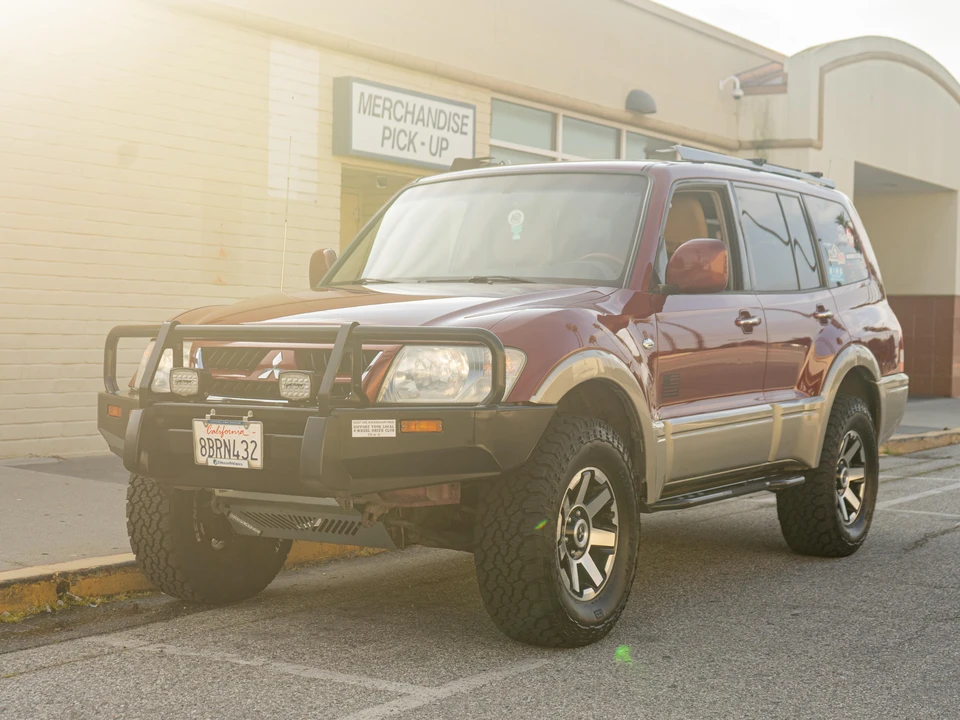 2003 Mitsubishi Pajero/Montero 3rd Gen - Image 10 of 31