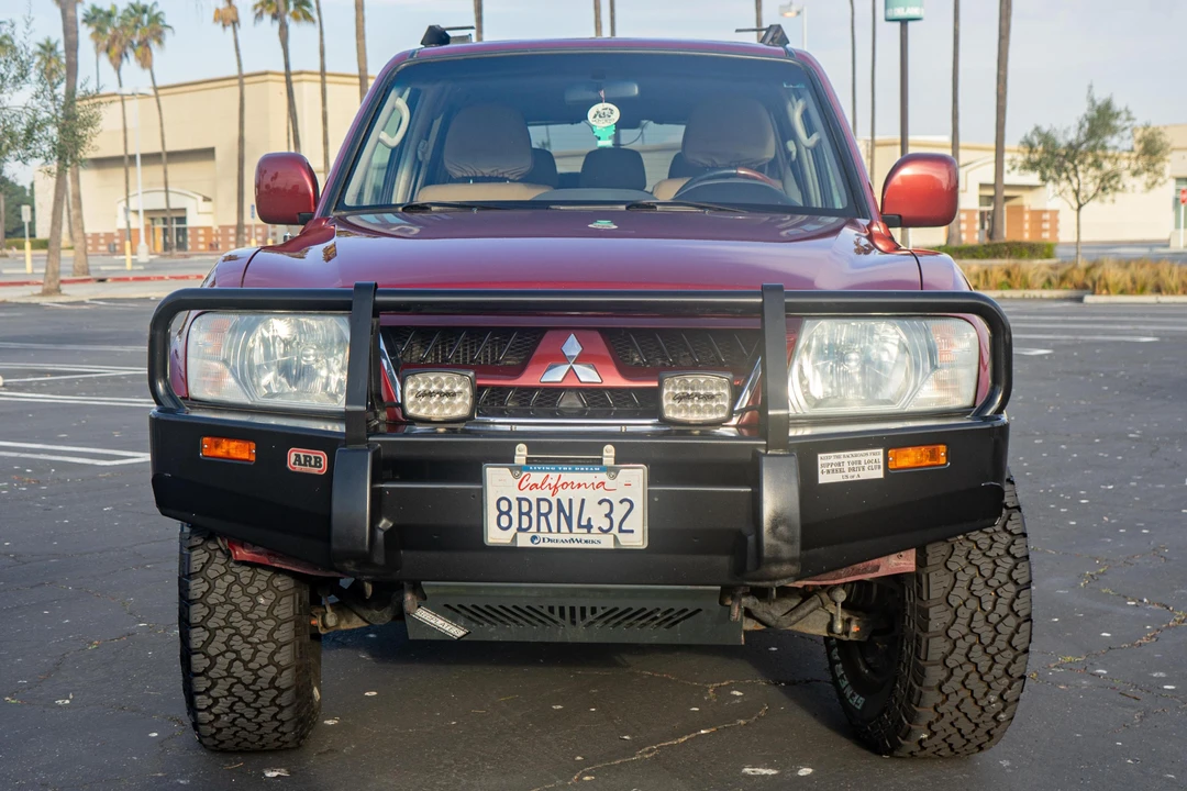 2003 Mitsubishi Pajero/Montero 3rd Gen - Image 2 of 31