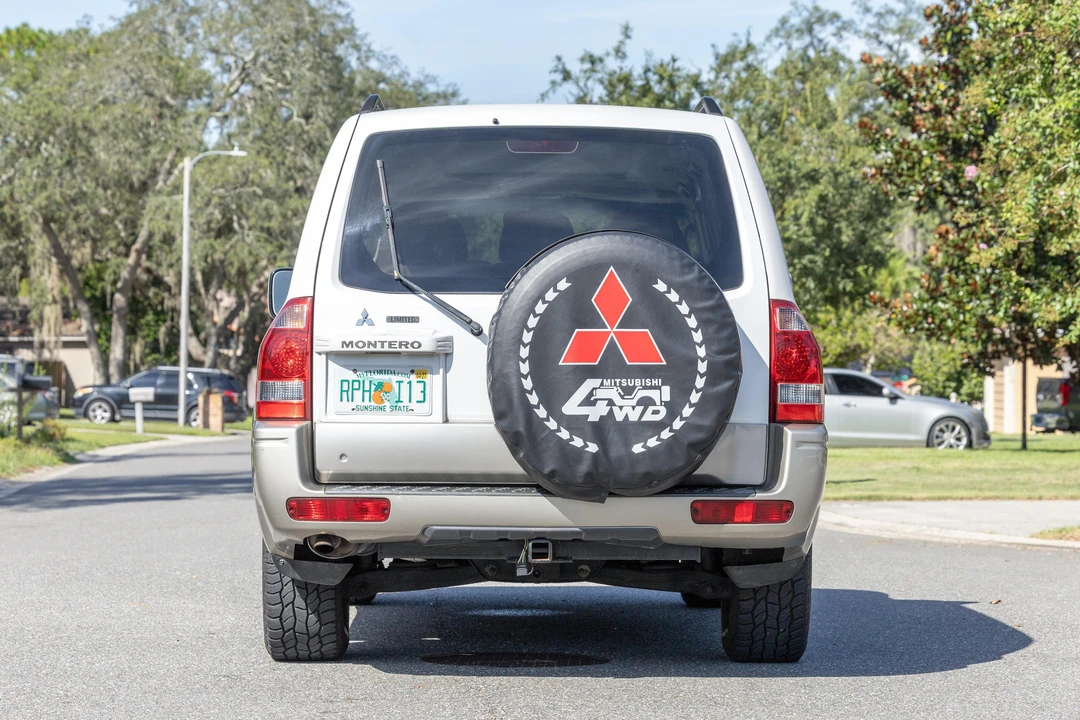 2003 Mitsubishi Pajero/Montero 3rd Gen - Image 5 of 31