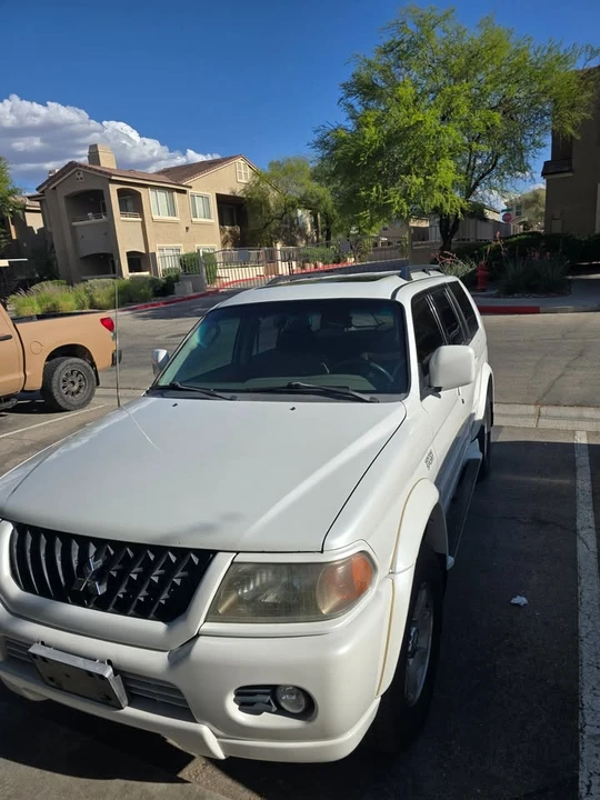 2003 Mitsubishi Pajero/Montero 3rd Gen - Image 4 of 7