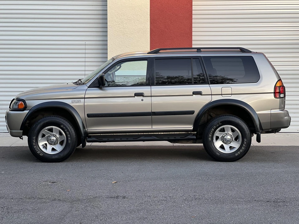 2003 Mitsubishi Pajero/Montero - Image 12 of 31