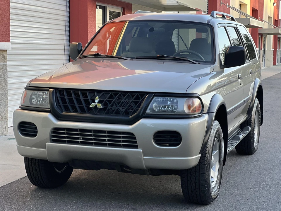 2003 Mitsubishi Pajero/Montero - Image 2 of 31