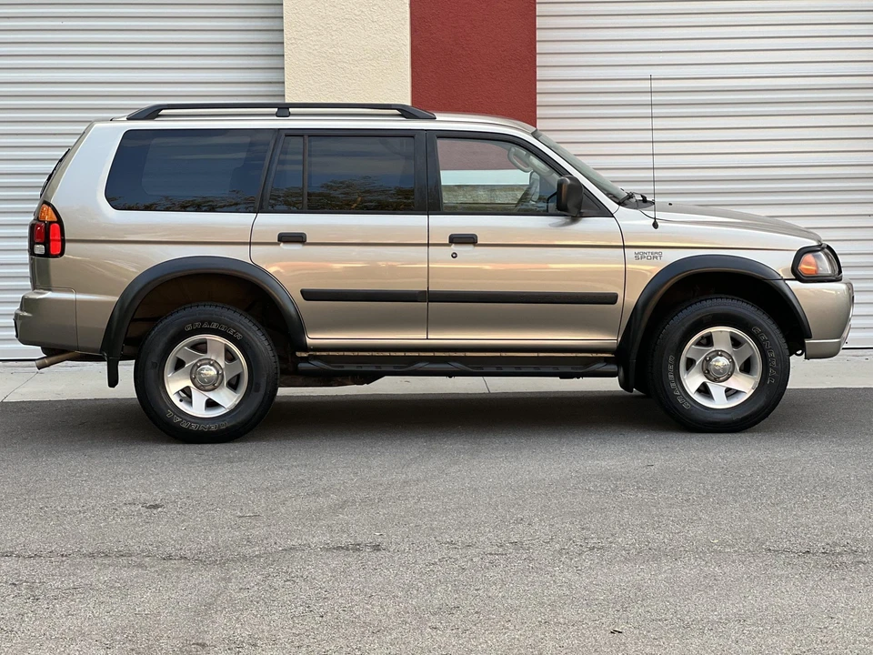 2003 Mitsubishi Pajero/Montero - Image 28 of 31