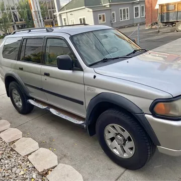2003 Mitsubishi Montero Sport Utility 4D