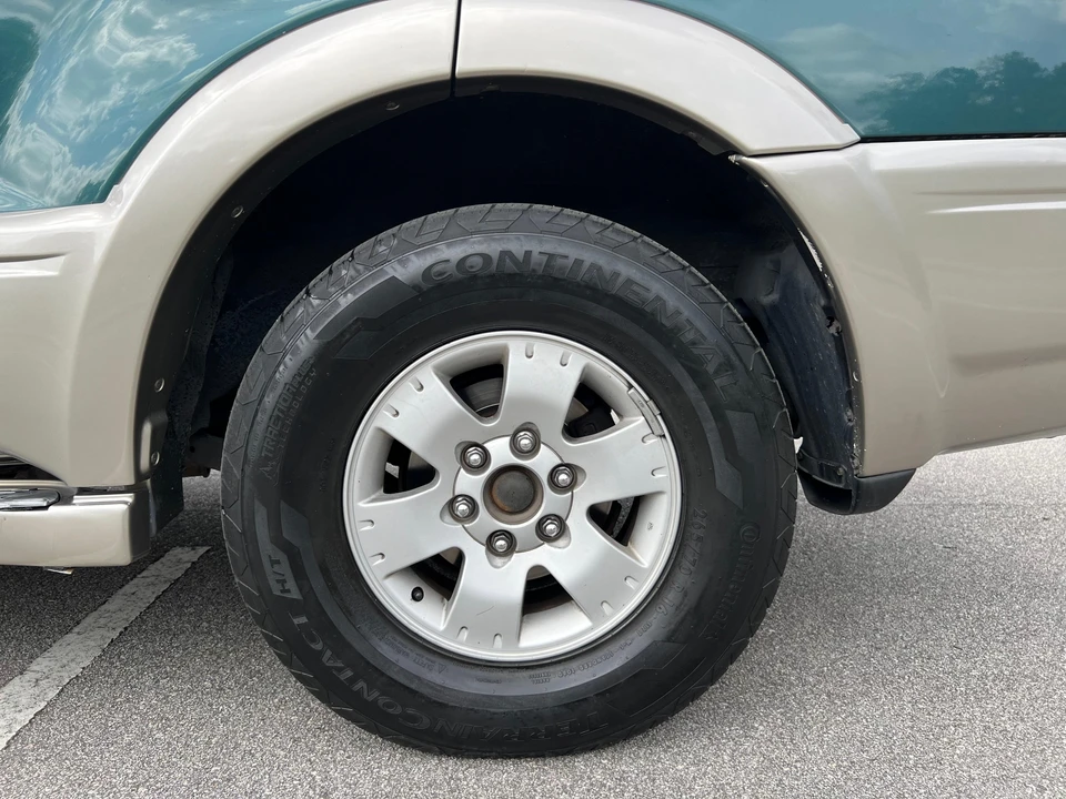 2003 Mitsubishi Pajero/Montero 3rd Gen - Image 27 of 31