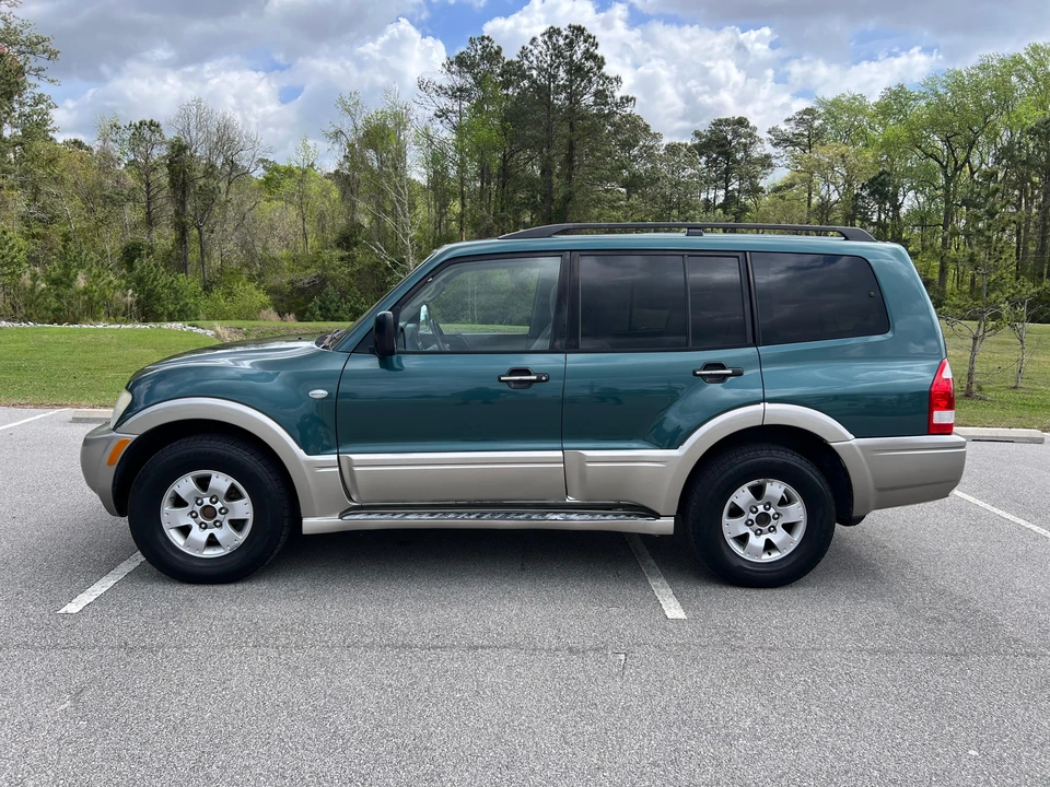 2003 Mitsubishi Pajero/Montero 3rd Gen - Image 6 of 31