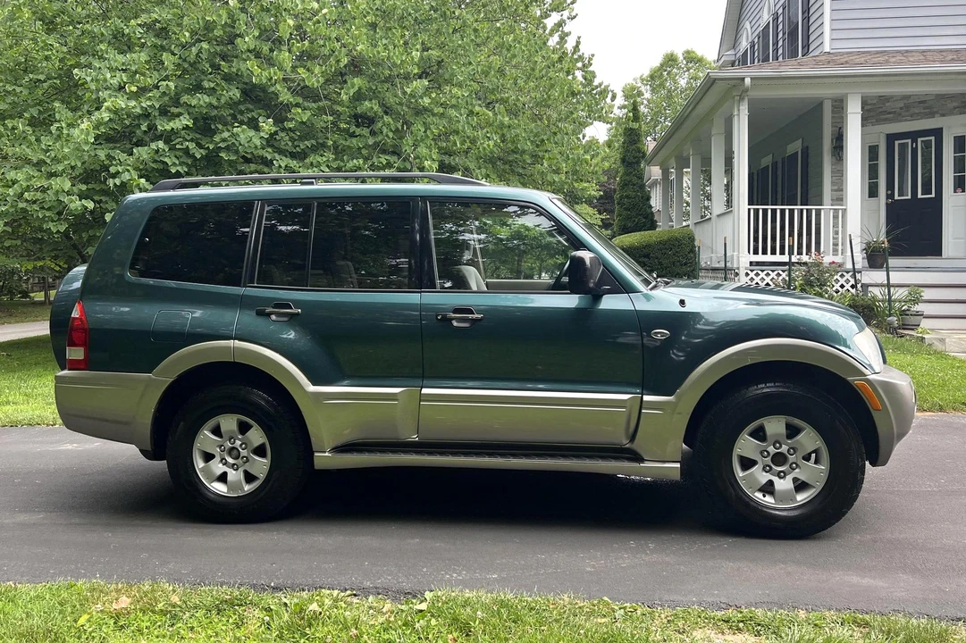 2003 Mitsubishi Pajero/Montero 3rd Gen - Image 3 of 31