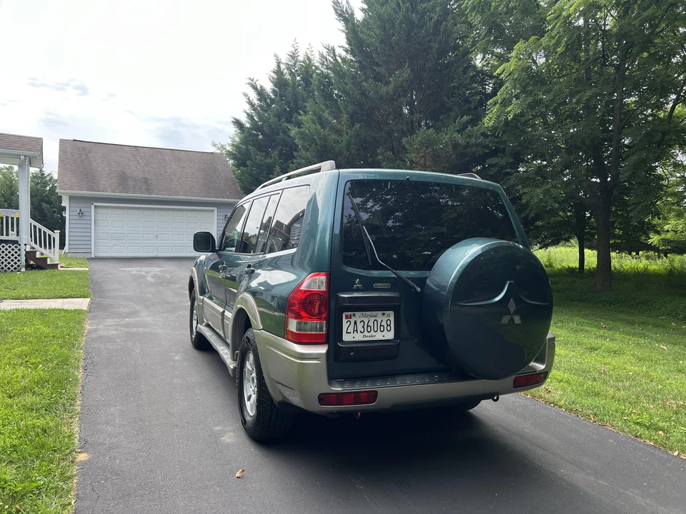 2003 Mitsubishi Pajero/Montero 3rd Gen - Image 12 of 31