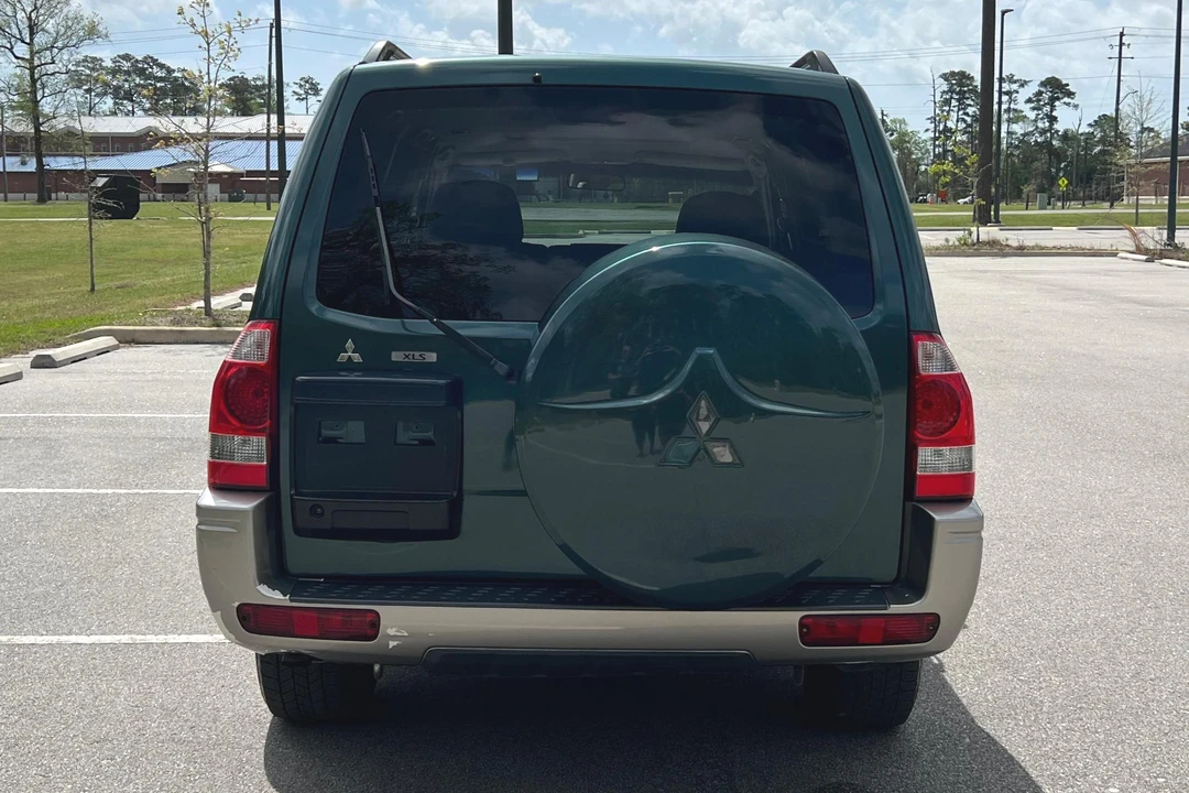 2003 Mitsubishi Pajero/Montero 3rd Gen - Image 5 of 31