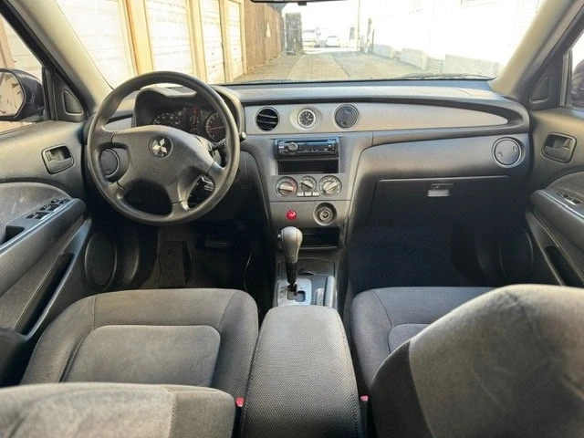 2003 Mitsubishi Outlander - Image 9 of 11