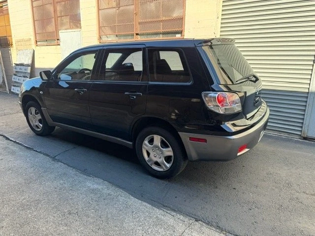 2003 Mitsubishi Outlander - Image 5 of 11