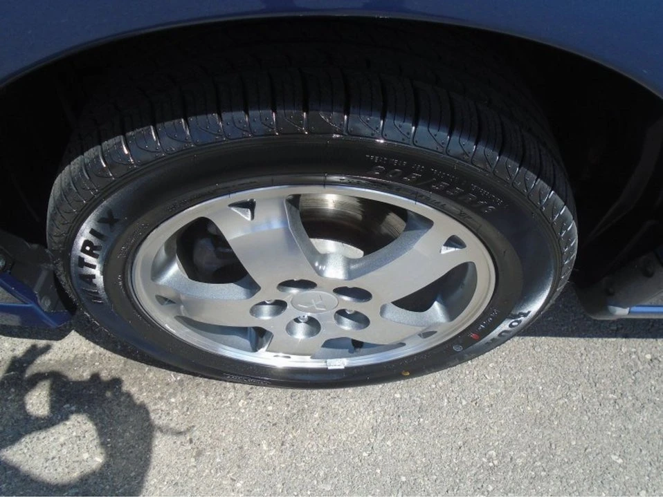 2003 Mitsubishi Eclipse 3rd Gen - Image 8 of 16