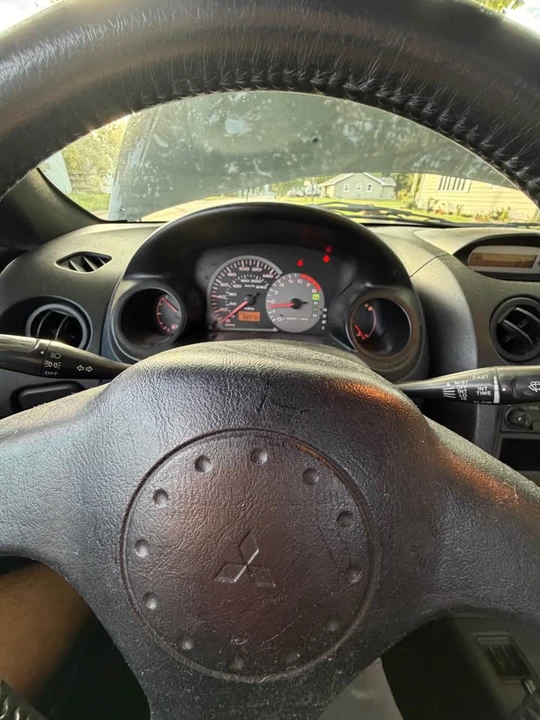 2003 Mitsubishi Eclipse 3rd Gen - Image 5 of 7