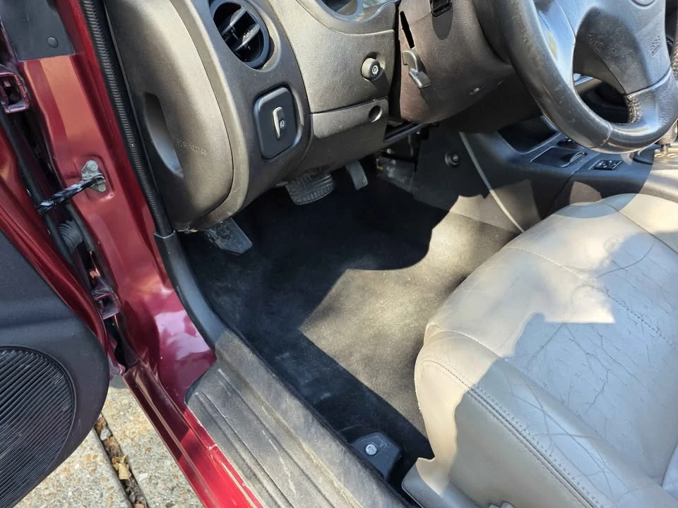 2003 Mitsubishi Eclipse 3rd Gen - Image 12 of 13