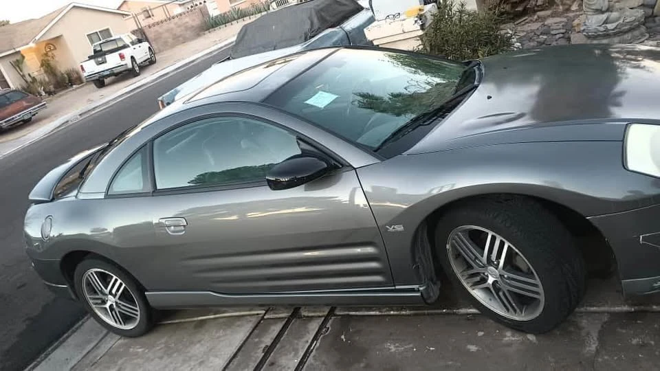 2003 Mitsubishi Eclipse 3rd Gen - Image 3 of 9