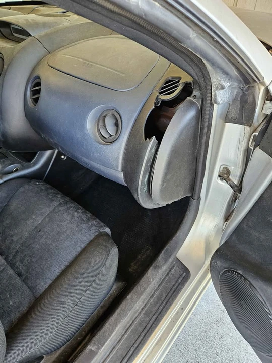2003 Mitsubishi Eclipse 3rd Gen - Image 13 of 14