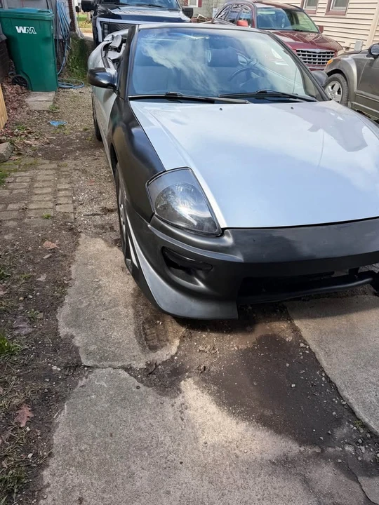 2003 Mitsubishi Eclipse 3rd Gen - Image 2 of 8