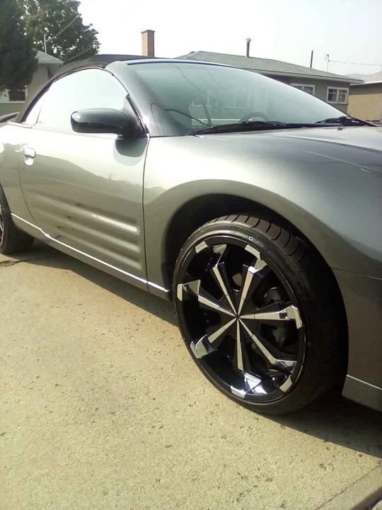 2003 Mitsubishi Eclipse 3rd Gen - Image 2 of 13